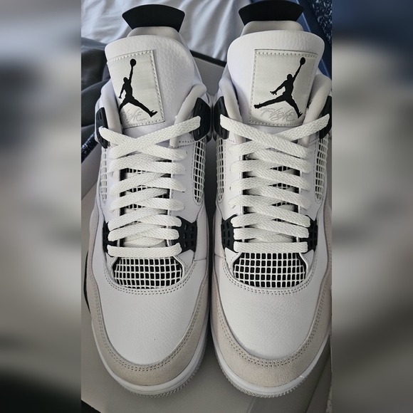 Brand new in box jordan 4s size 11 - Picture 1 of 5